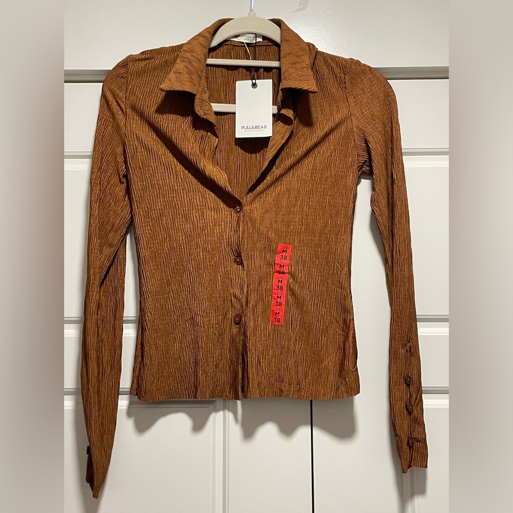 NWT Pull&Bear Women's Brown Crinkled Button-Down Shirt